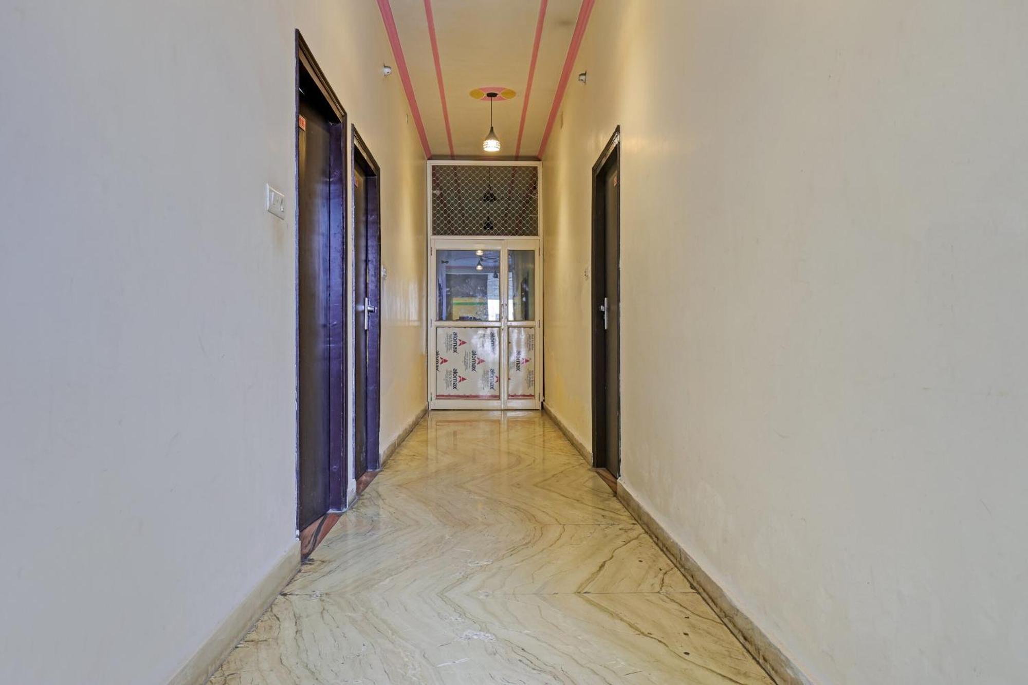 Spot On 81167 Hotel Asdr Rudrapur Exterior foto