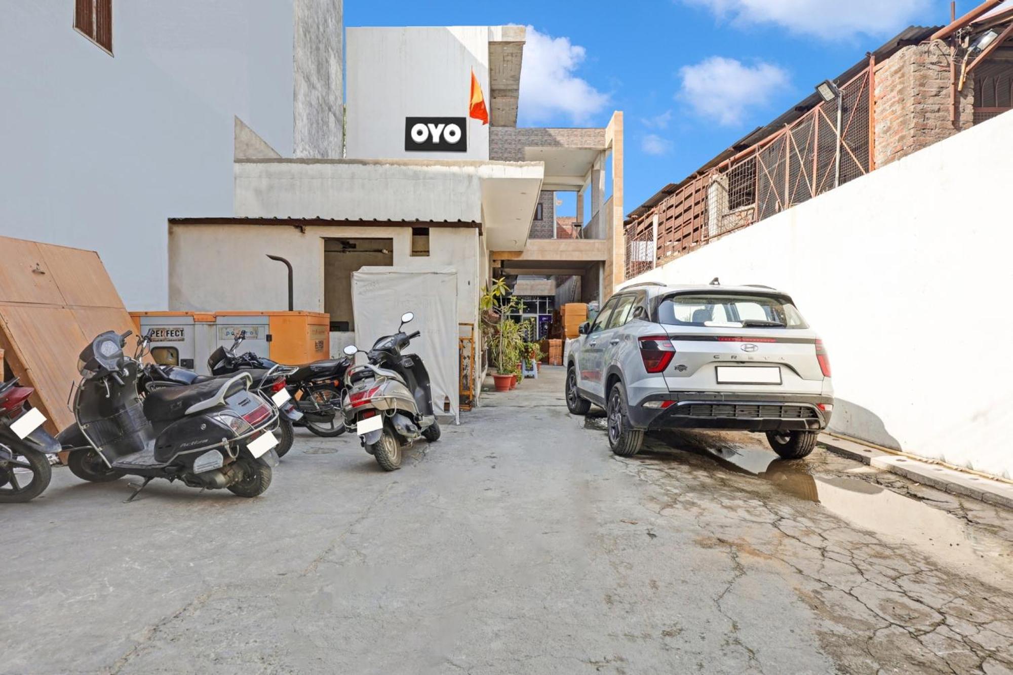 Spot On 81167 Hotel Asdr Rudrapur Exterior foto